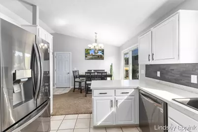 428 Escanaba Lane, Muskegon, MI 49442 - Photo 9