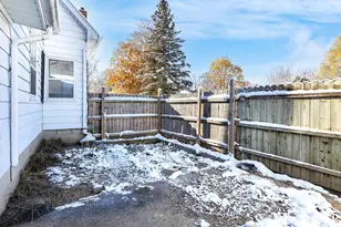 735 E Marshall St, Hastings, MI 49058 - Photo 3