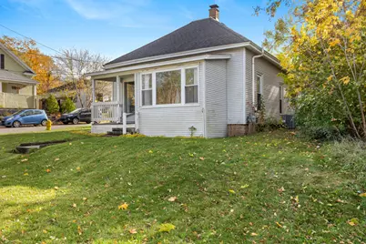 536 Wright Street NE, Grand Rapids, MI 49505 - Photo 3