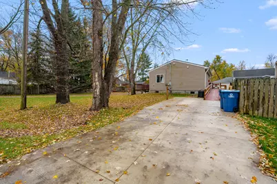 2510 Willow Boulevard, Kalamazoo, MI 49048 - Photo 25