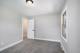 6427 Eagle Ridge Dr, Kalamazoo, MI 49004 - Photo 17