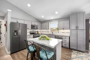 10491 Rockfield Rd, Allendale, MI 49401 - Photo 9