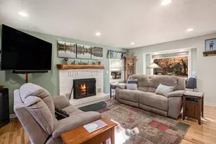 89 S Division Ave, Holland, MI 49424 - Photo 7