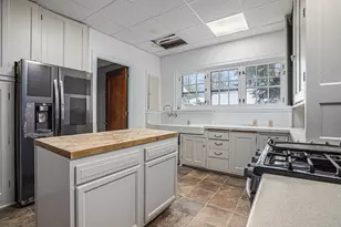 94 Chestnut St, Battle Creek, MI 49017 - Photo 15