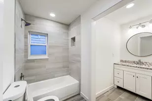 23039 Cushing Ave, Eastpointe, MI 48021 - Photo 7