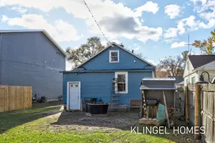 746 Lyman Ave, Muskegon, MI 49441 - Photo 23