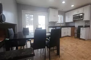 29730 Mackenzie Cir E, Warren, MI 48092 - Photo 3