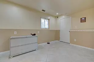 654 Alan Dr, Lake Orion, MI 48362 - Photo 29