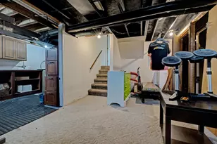 654 Alan Dr, Lake Orion, MI 48362 - Photo 43