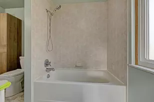 654 Alan Dr, Lake Orion, MI 48362 - Photo 31