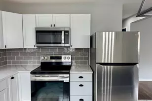 3820 Lowcroft Ave, Lansing, MI 48910 - Photo 5