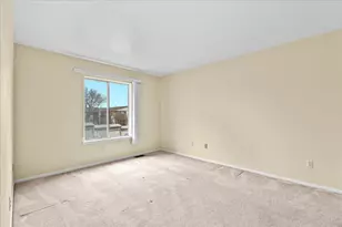 44750 Bayview Dr, Novi, MI 48377 - Photo 15