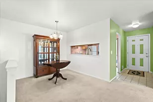 44750 Bayview Dr, Novi, MI 48377 - Photo 9