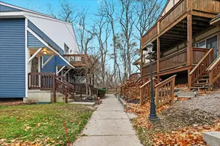 44750 Bayview Dr, Novi, MI 48377 - Photo 3