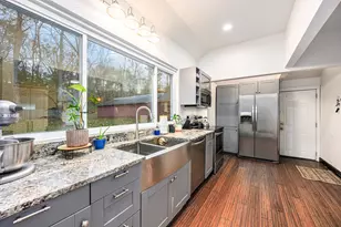 1617 Jefferson Ave, Kalamazoo, MI 49006 - Photo 9