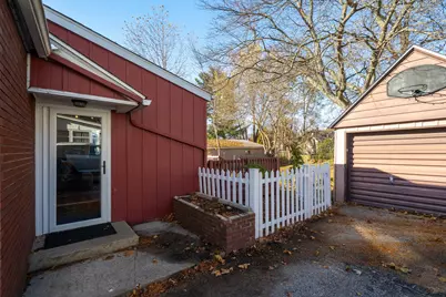 552 Wentworth Avenue, Battle Creek, MI 49015 - Photo 3