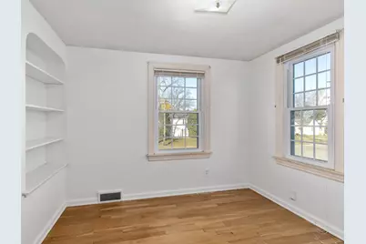 120 Manchester Street SW, Wyoming, MI 49548 - Photo 11