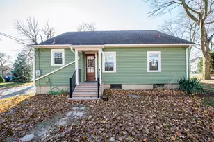 203 S Ann Arbor St, Saline, MI 48176 - Photo 3