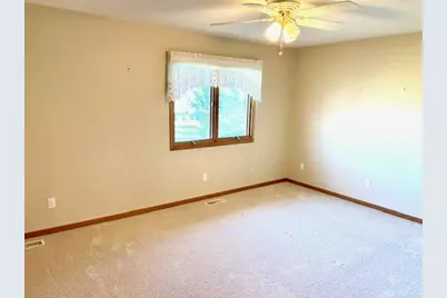 212 Parkside Drive, Zeeland, MI 49464 - Photo 15