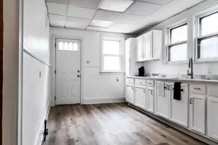 18968 Pennington Dr, Detroit, MI 48221 - Photo 9