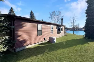 9372 Lakeview Dr, Cadillac, MI 49601 - Photo 5