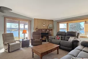 9372 Lakeview Dr, Cadillac, MI 49601 - Photo 13