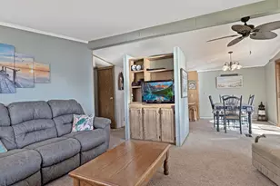 9372 Lakeview Dr, Cadillac, MI 49601 - Photo 11