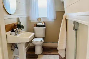 420 Robert St, Ludington, MI 49431 - Photo 23