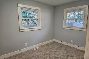 1384 Sumac St, Muskegon, MI 49445 - Photo 7