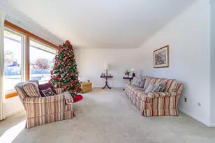 14483 Garden St, Livonia, MI 48154 - Photo 9