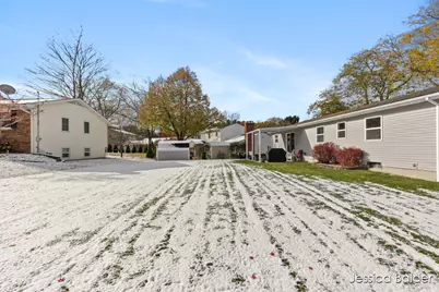 6908 Marshall Avenue SE, Grand Rapids, MI 49508 - Photo 21