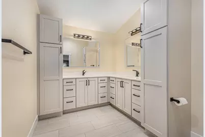 3670 Henry Street, Norton Shores, MI 49441 - Photo 19