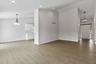 31649 Augusta Dr, Romulus, MI 48174 - Photo 3