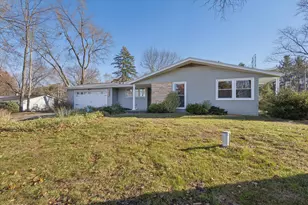 290 Borden Dr, Battle Creek, MI 49017 - Photo 3