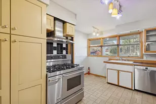 290 Borden Dr, Battle Creek, MI 49017 - Photo 7