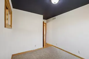 290 Borden Dr, Battle Creek, MI 49017 - Photo 11