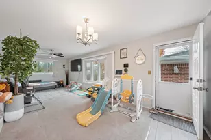 29717 Hanover Ave, Westland, MI 48186 - Photo 11