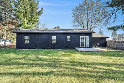 2027 Joan Avenue NE, Grand Rapids, MI 49505 - Photo 23