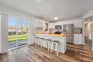 2027 Joan Ave NE, Grand Rapids, MI 49505 - Photo 9