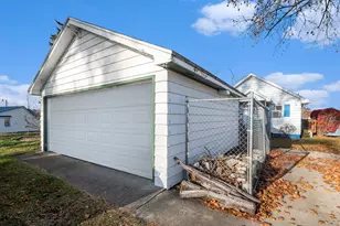 24998 Lakeshore Dr, Dowagiac, MI 49047 - Photo 15