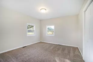 307 Pine St, Decatur, MI 49045 - Photo 7
