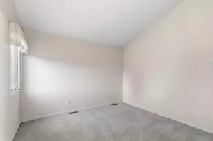 8040 Pepperwood Dr, Grand Blanc, MI 48439 - Photo 47