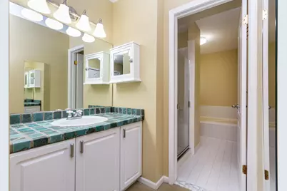 1093 Fairways Blvd Boulevard, Troy, MI 48085 - Photo 19