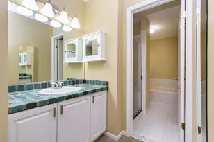 1093 Fairways Blvd Blvd, Troy, MI 48085 - Photo 19