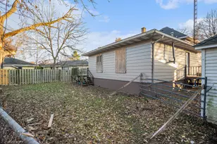 111 River Dr, Three Rivers, MI 49093 - Photo 17