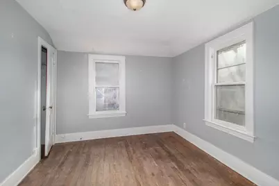 911 W Vine Street, Kalamazoo, MI 49008 - Photo 9