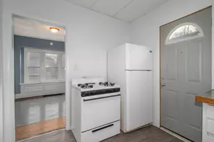 911 W Vine St, Kalamazoo, MI 49008 - Photo 7