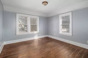 911 W Vine St, Kalamazoo, MI 49008 - Photo 11