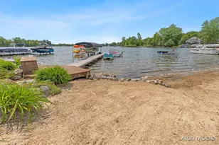 6574 Gran Via Dr NE, Rockford, MI 49341 - Photo 15
