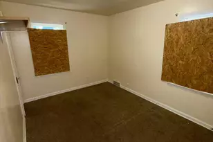 10727 Beaconsfield St, Detroit, MI 48224 - Photo 13